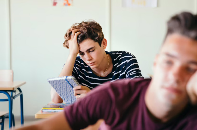 علل اضطراب امتحان در نوجوانان و دانش آموزان